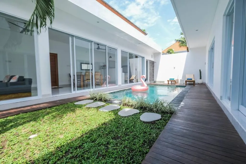 Villa Akmali Seminyak Drupadi 2 Bedrooms W/Pool 5Mins To Beach