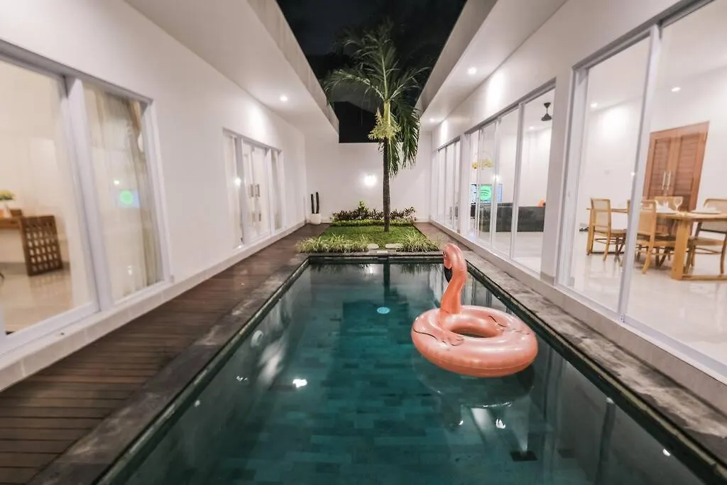 Villa Akmali Seminyak Drupadi 2 Bedrooms W/Pool 5Mins To Beach